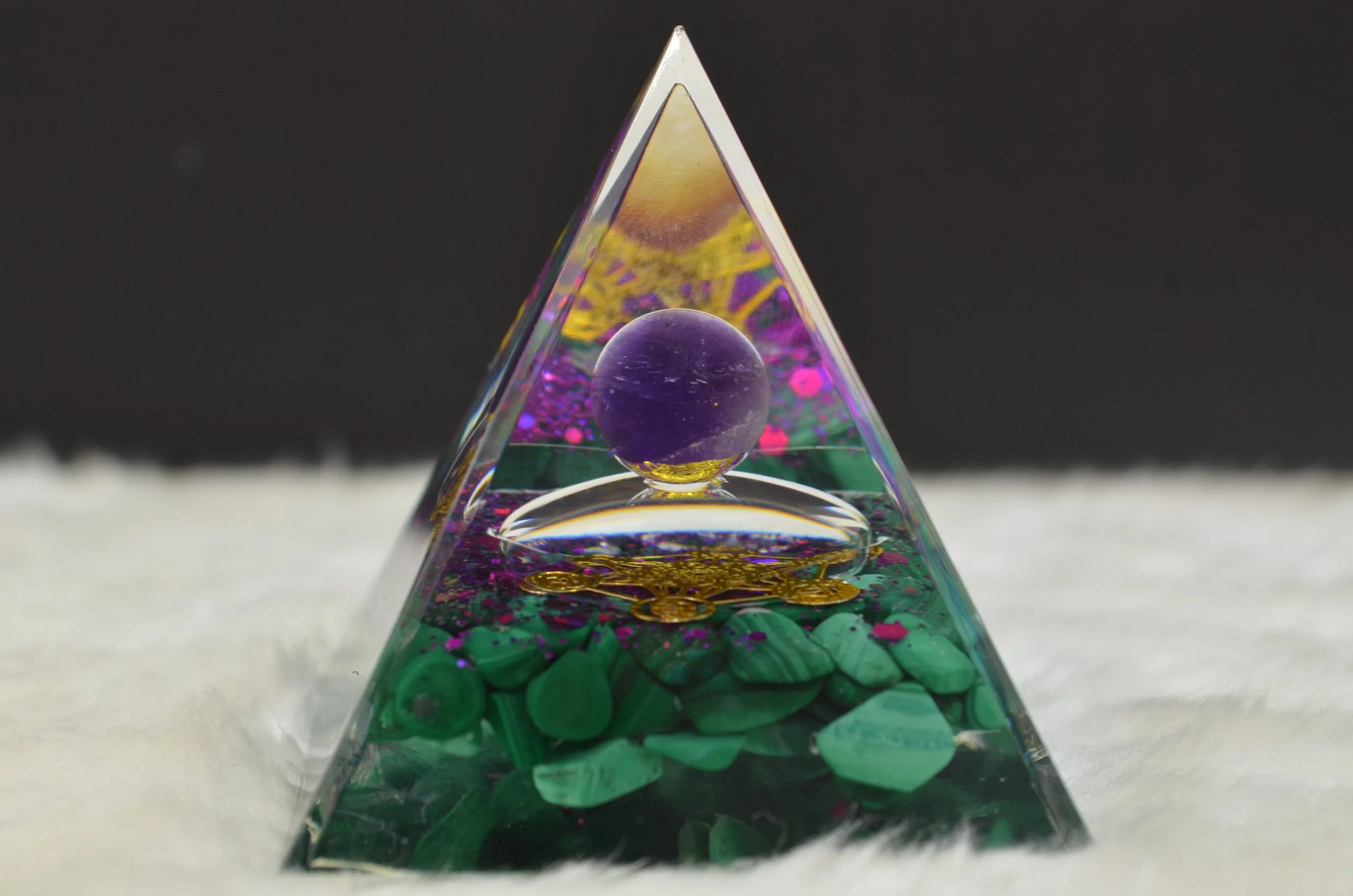 Malachite Ogon Energy Pyramid