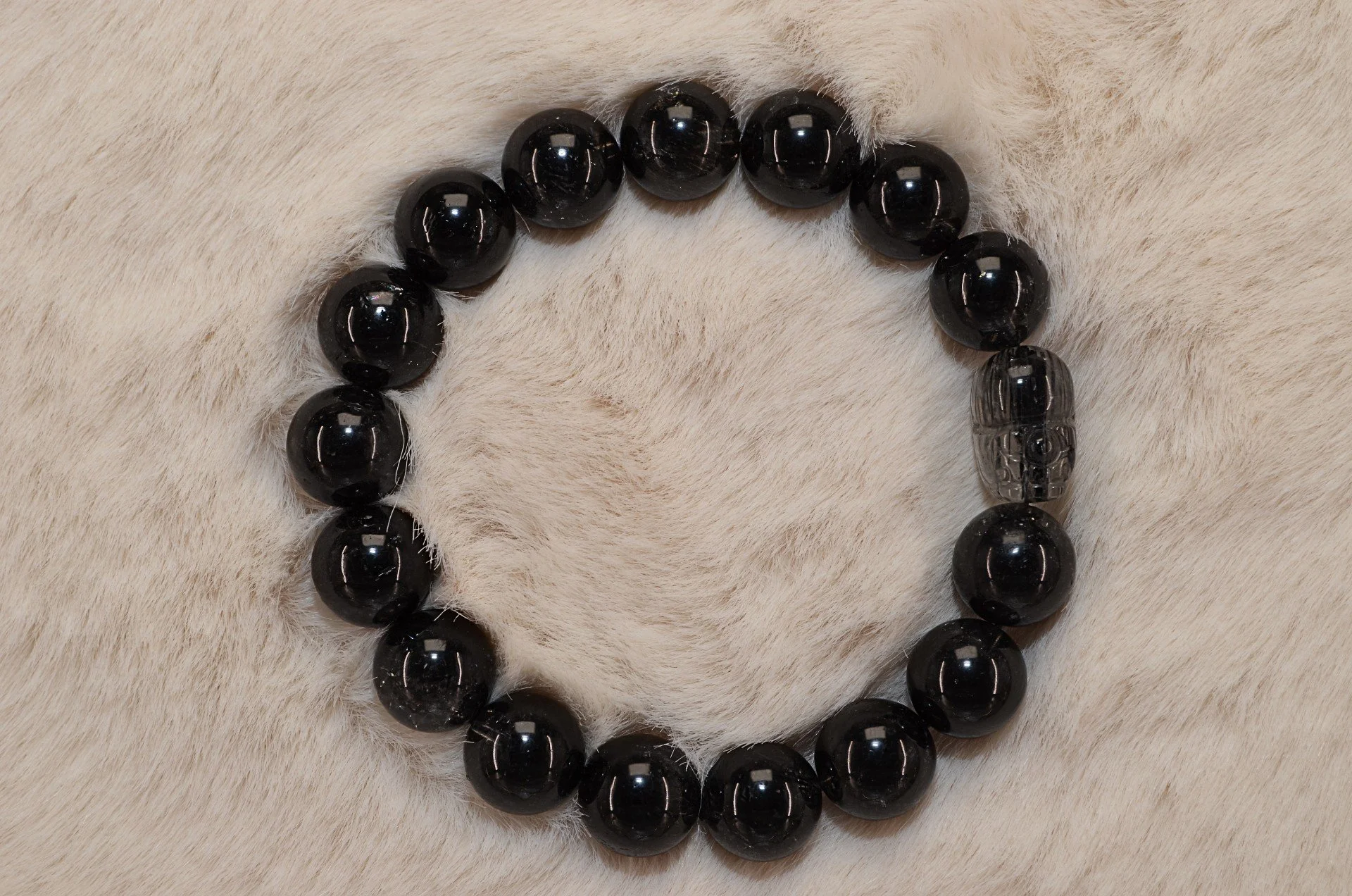 Black rutilated quartz Pixiu SQ1758782 (2).jpg