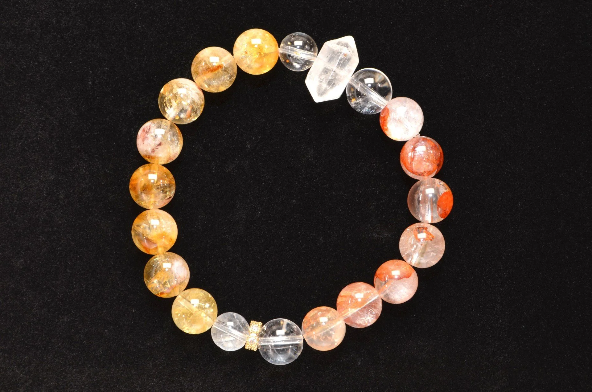 288 Red boulders, yellow crystal (1A).jpg