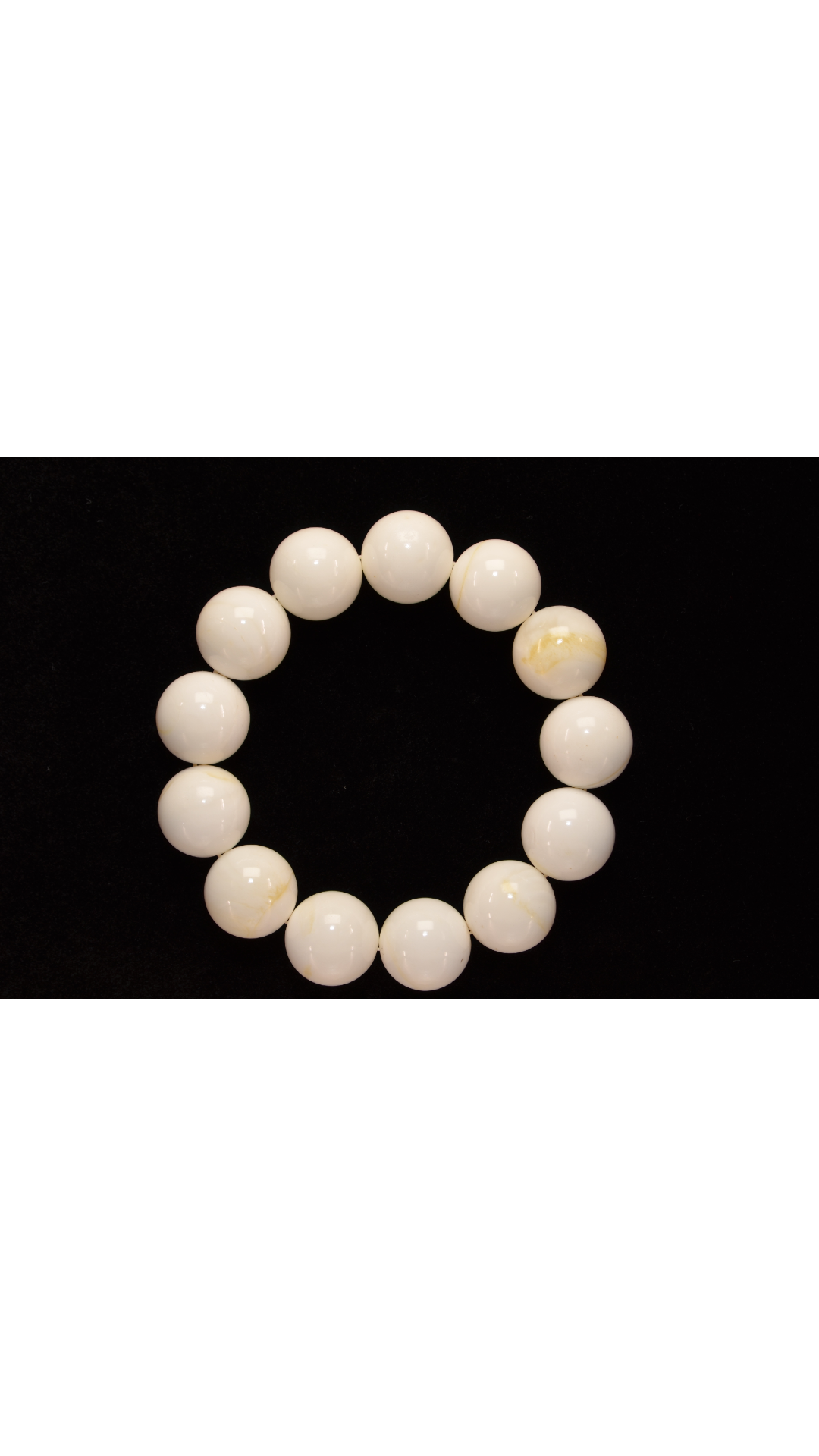 Golden Clam Shell Bracelet