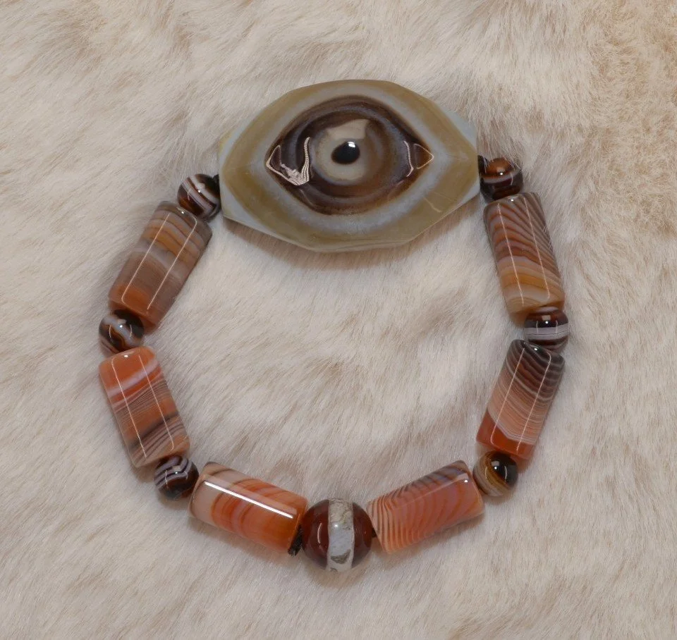 5 Dzi bead bracelet (3A).jpg