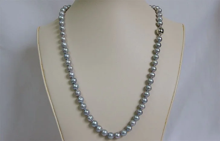 Grey Pearl Necklace 1.jpg