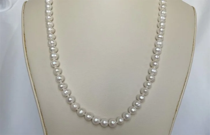 8MM White Pearl Necklace with Magnetic Clasp