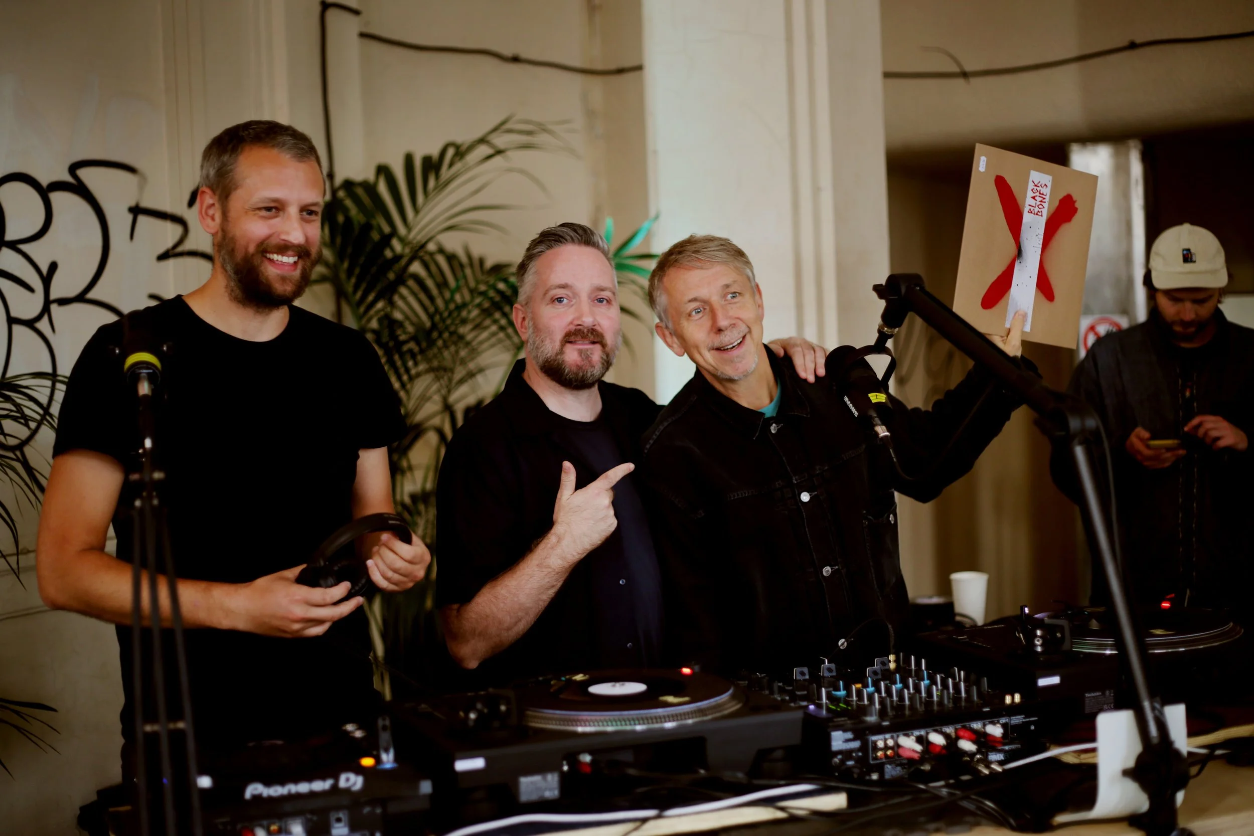 Monkey Shoulder/Worldwide FM at Neighbourhood Watch pop up radio, Belfast