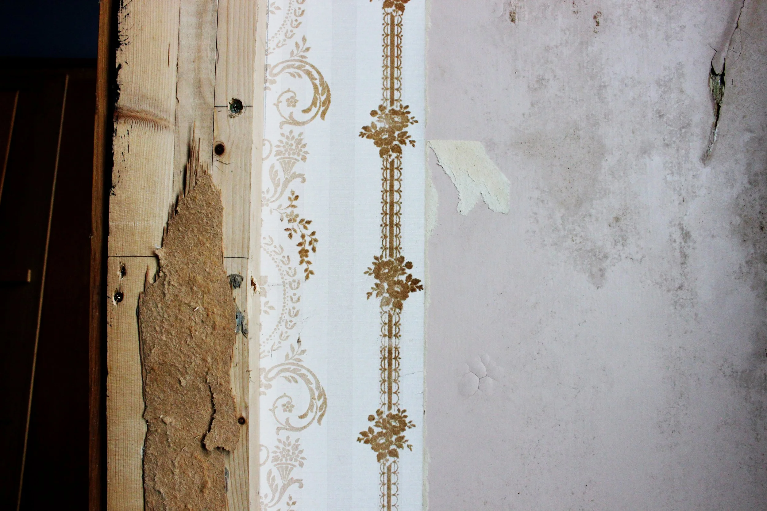 Original Wallpaper of the Bank