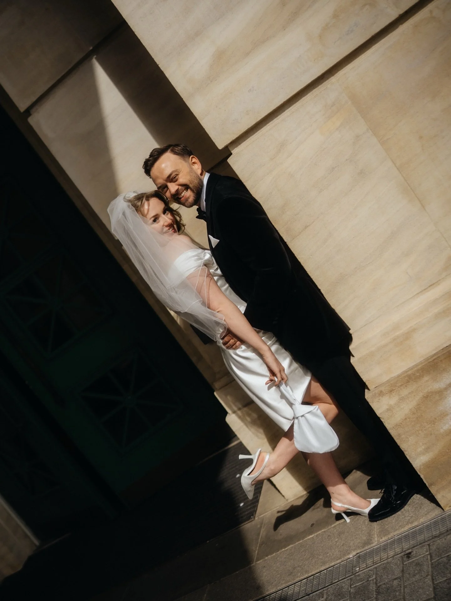 This weekend has been truly special ✨

I traveled all the way down south to the beautiful city of Cambridge , a dream place for a wedding.

The perfect city celebration for Ell &amp; Chris 🤍
Cambridge means so much to them , Chris studied here at un
