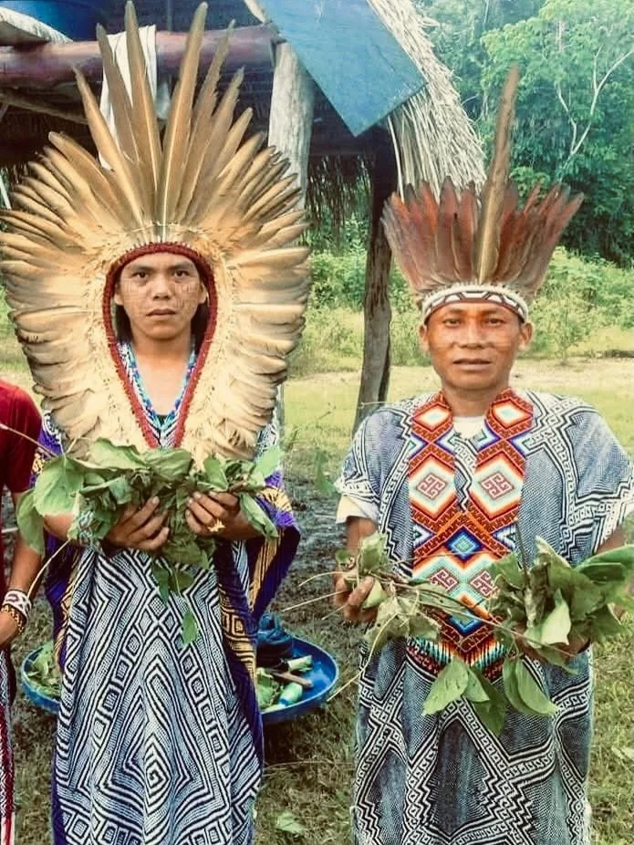 Feliz dia dos povos origin&aacute;rios!
Estamos muito honrados de ter a possibilidade de co-criar com voc&ecirc;s no projeto @sakatanialliance.

Ouvir o que os guardi&otilde;es est&atilde;o falando, ouvindo o eco da floresta, ouvindo a ancestralidade
