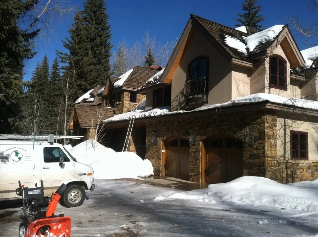 The snow is melting.