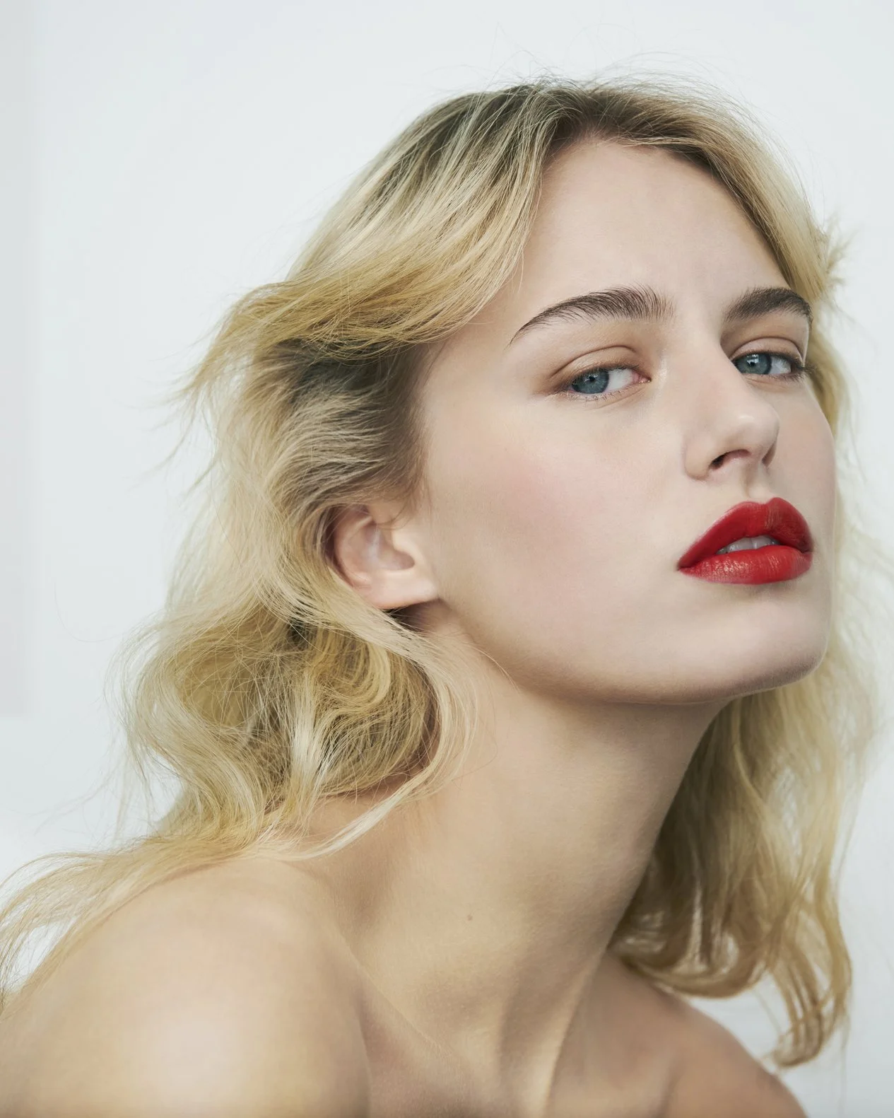 20240201_GINA_BEAUTY_AMELIA38186 copy.jpg