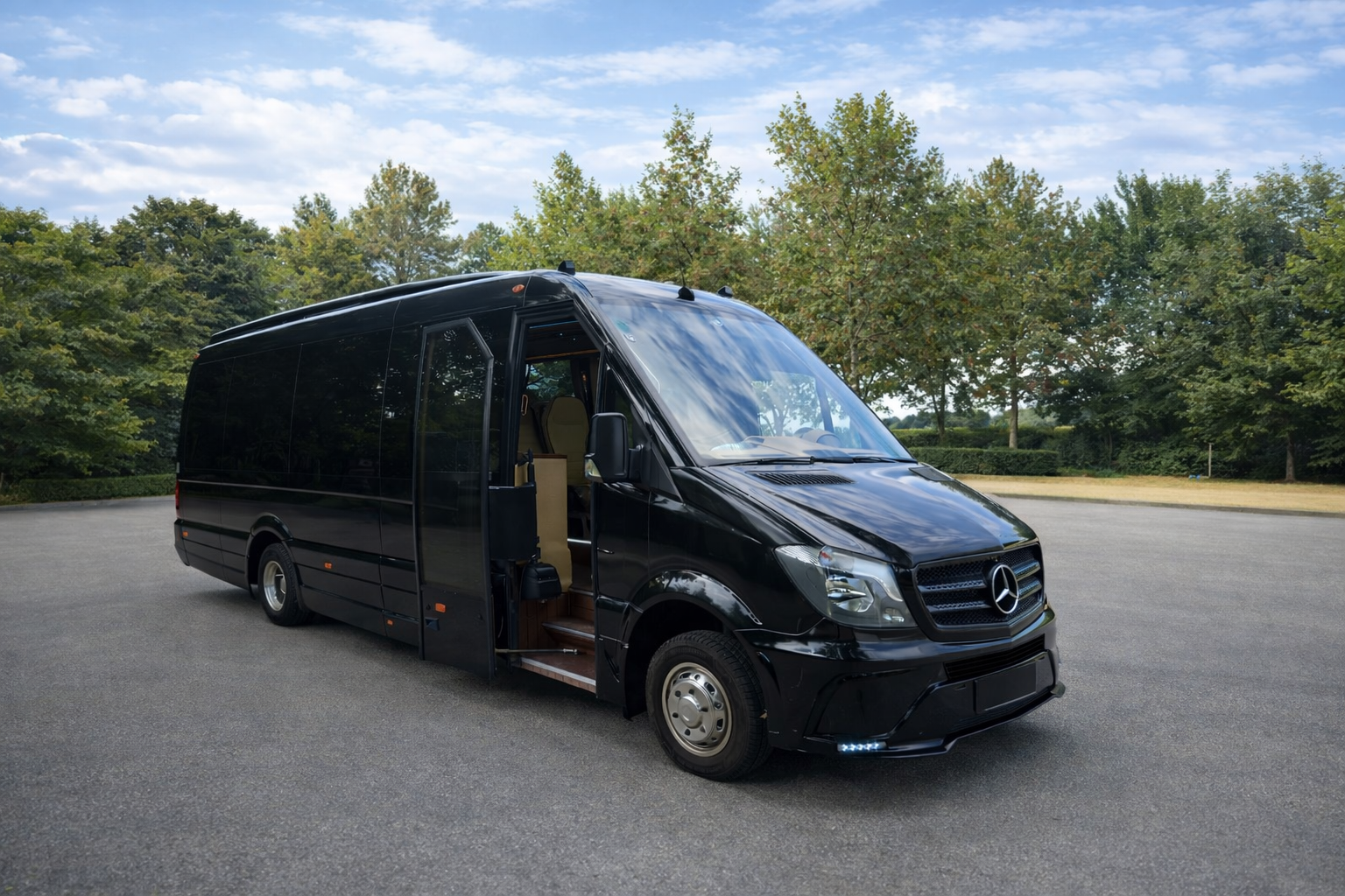 Sprinter1  vorne links.png