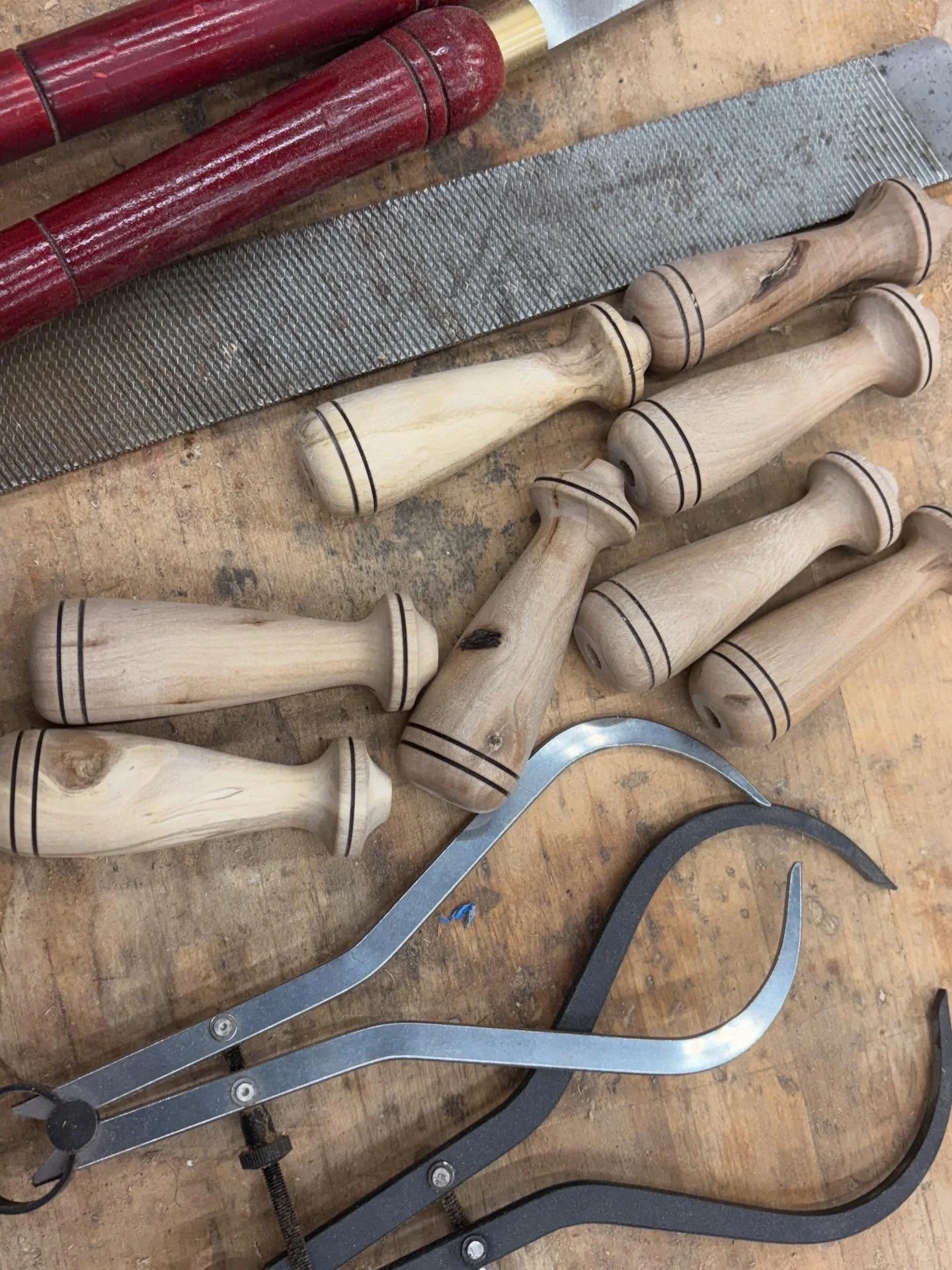 Handles ☺️

#Basketry #willowweaving #basketweaving #heritagecraft #basketweavingtools