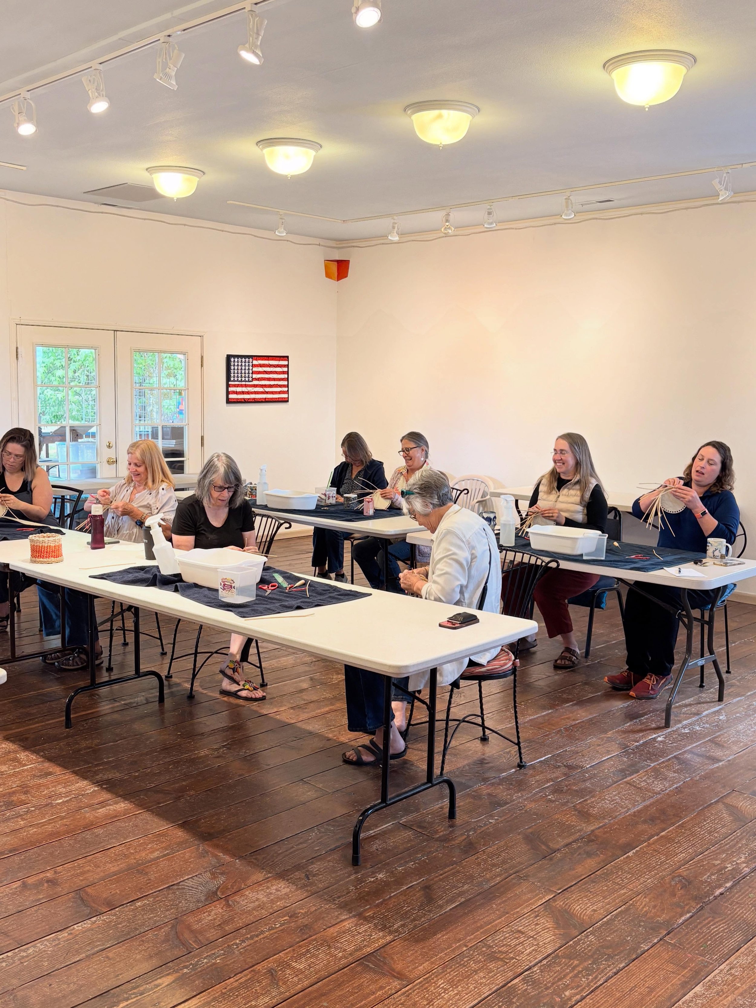 I got to spend the day teaching 8 beginner weavers their first reed baskets. All ended with completed baskets and smiles on their faces! We had a wonderful time embracing weaving techniques and playing with form and shape. Well done by all! 

#basket