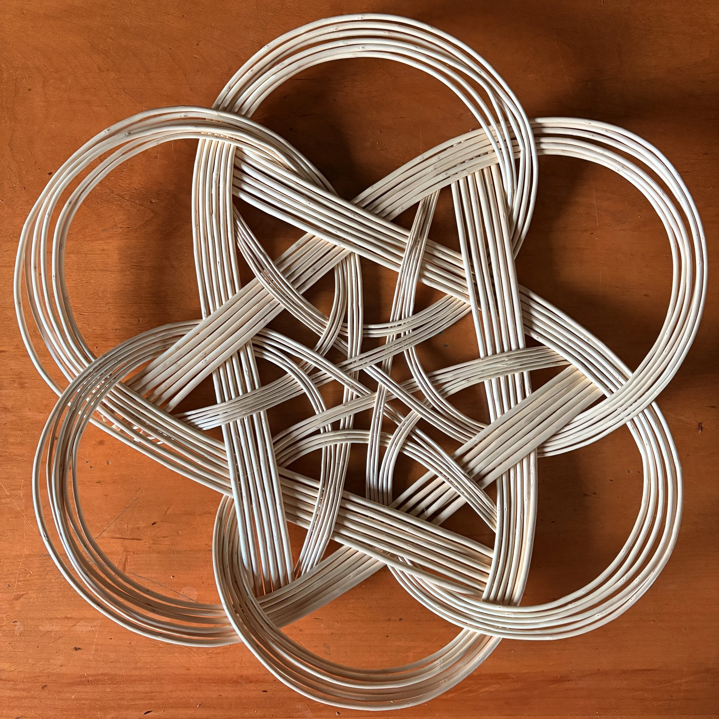 Tatza Celtic Knot Basket in White Willow.jpg