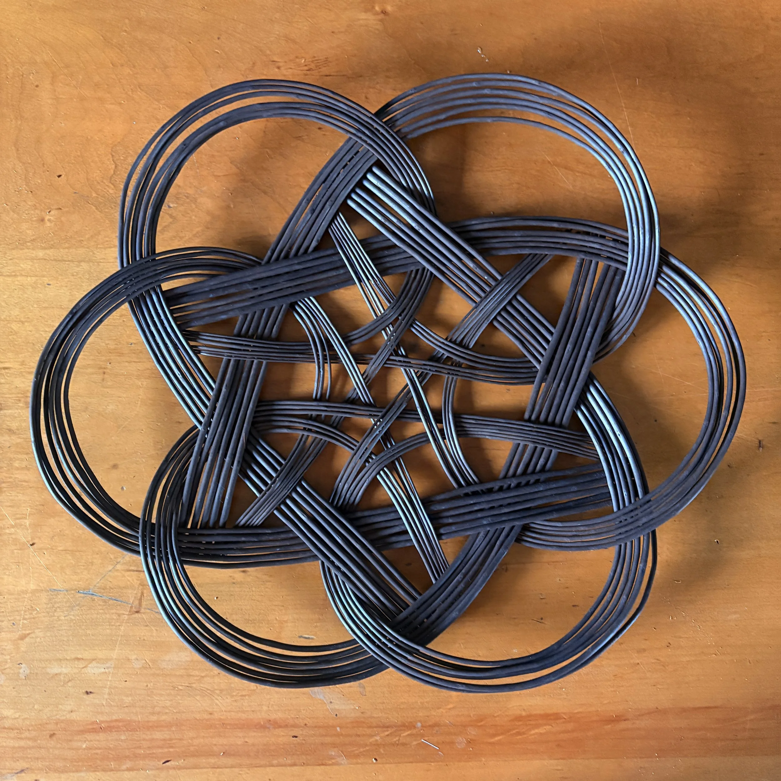 Tatza Celtic Knot Basket in Buff Noir Willow.jpg
