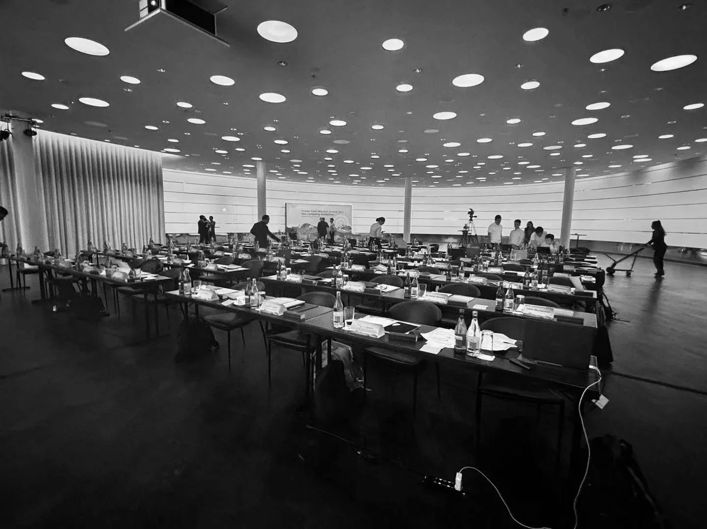 活动&搭建 华为雪山峰会