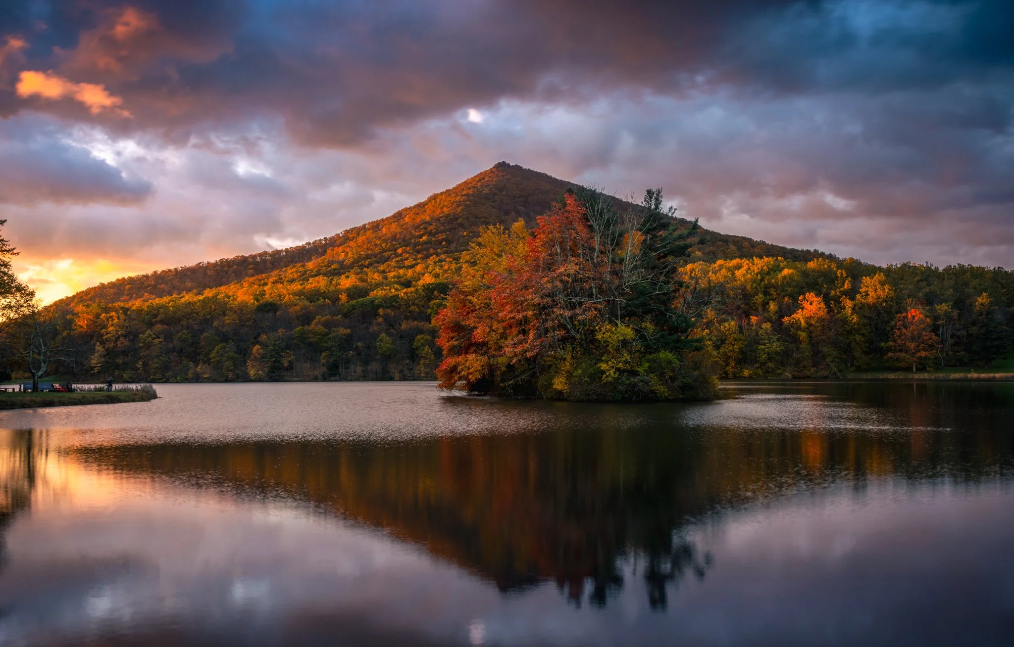 JOE14890-Edit2 with new reflect.jpg