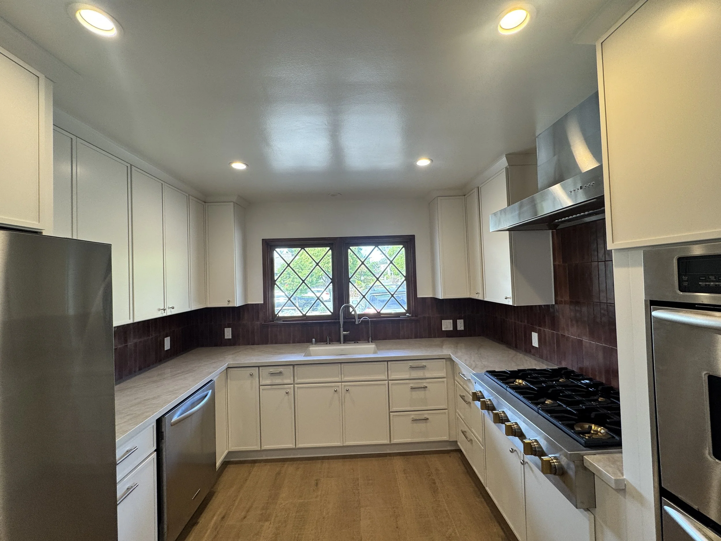 E OLETA STREET (2026)