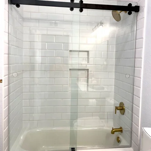 MOLINO AVE / GUEST (2020)