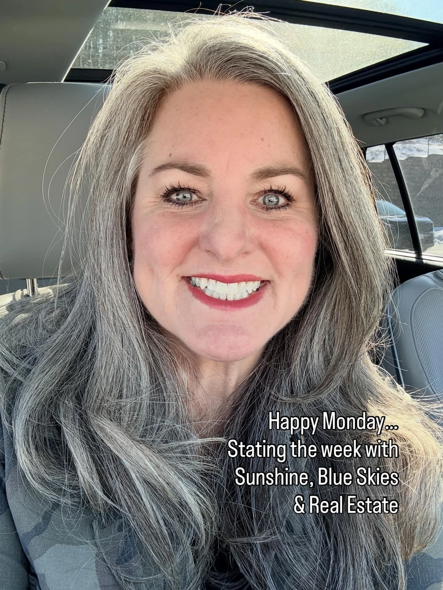 Let&rsquo;s make it a 5⭐️ Day! With Sunshine and blue skies, what more do we need? As always, if you or someone you know wants to buy or sell a house, I&rsquo;m your girl!