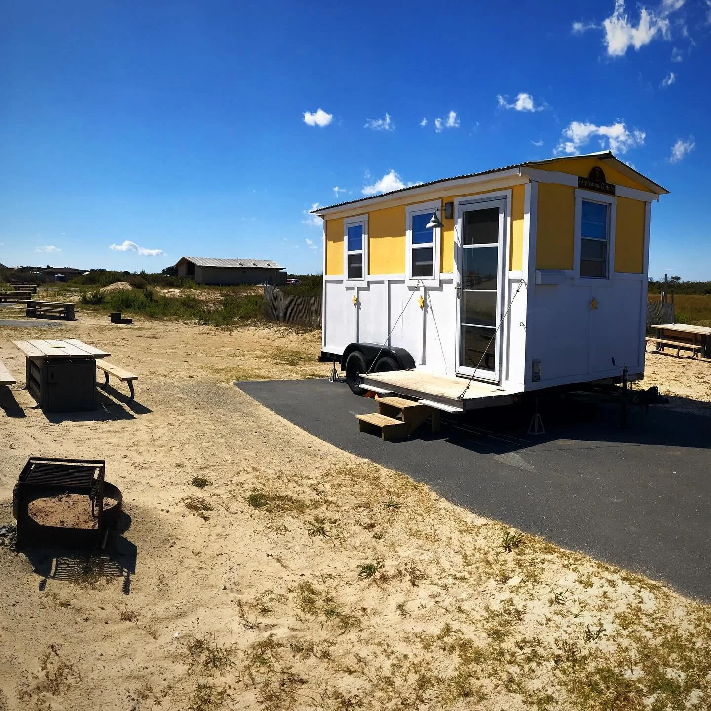 Fresh delivery on a stunning first day of fall. #comfortatthebeach #comfortablecamping #campincomfort #assateaguecottage #glamping #glampingnotcamping #coastalliving #tinyhouse #tinyhome #tinyhouse