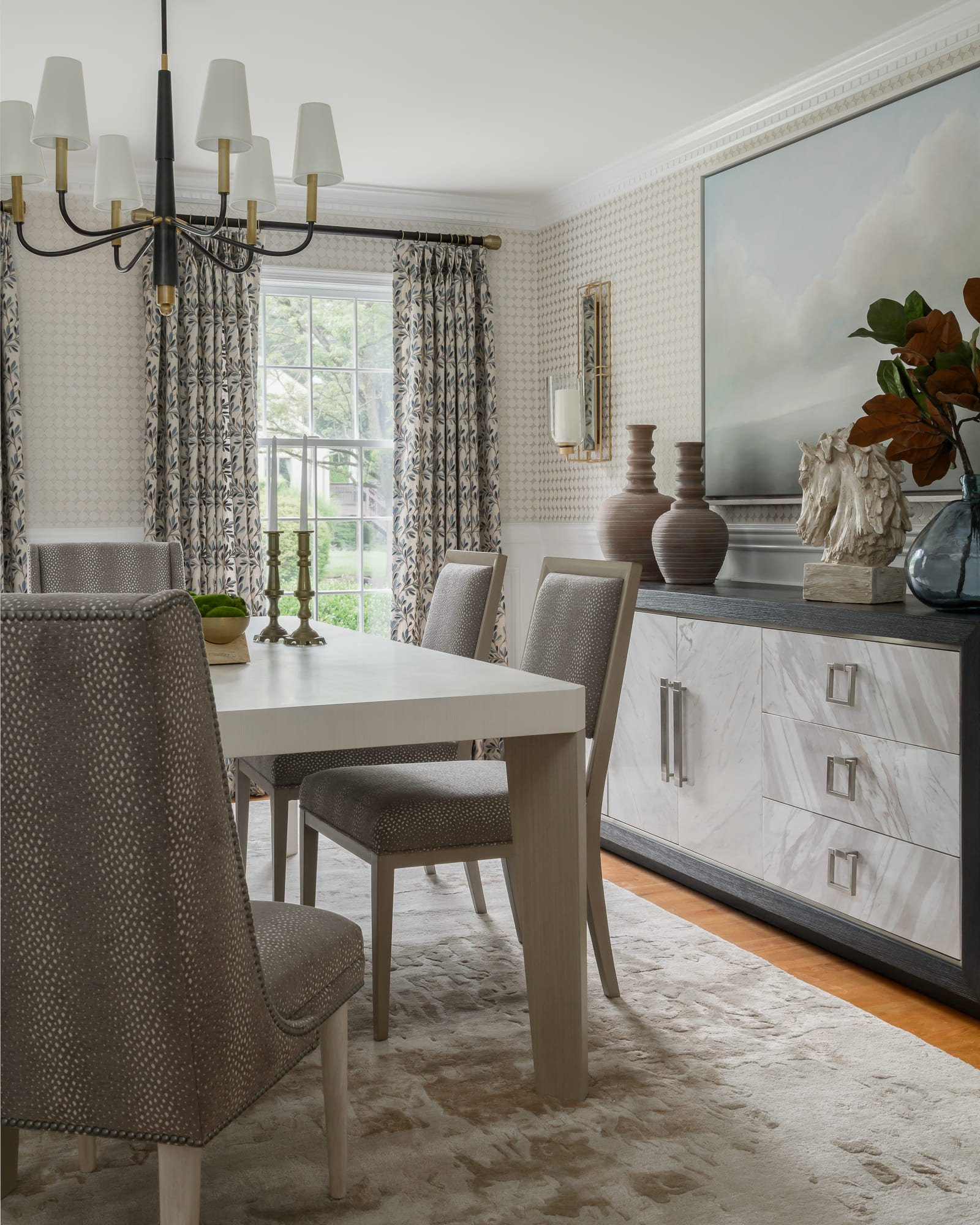 Timeless-meets-modern interiors in the Saddle Ridge Reimagined project by Melissa’s Designs.