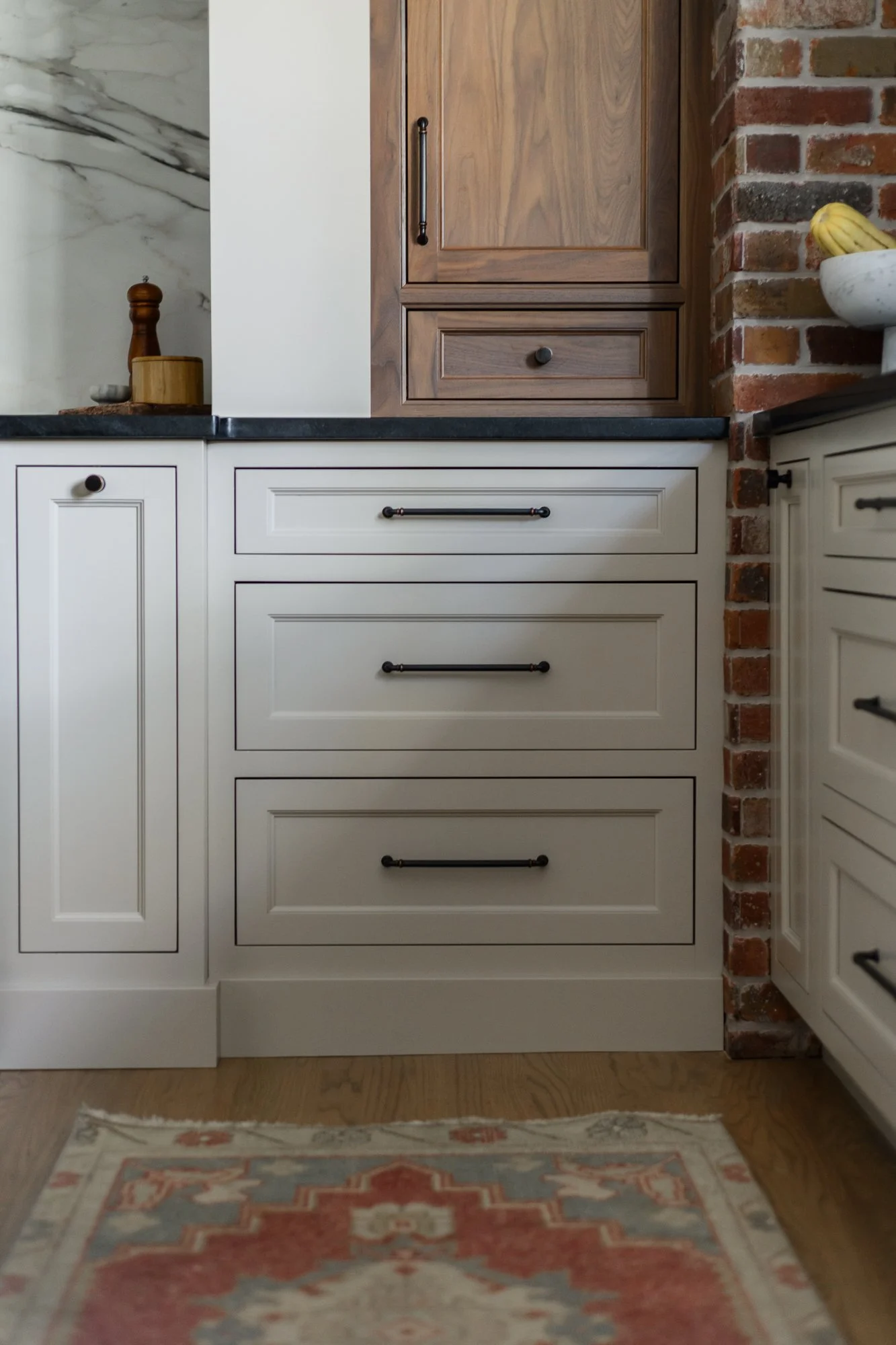 Warm, modern interiors with bold accents in the Sassy & Sophisticated on Stratford project by Melissa’s Designs.