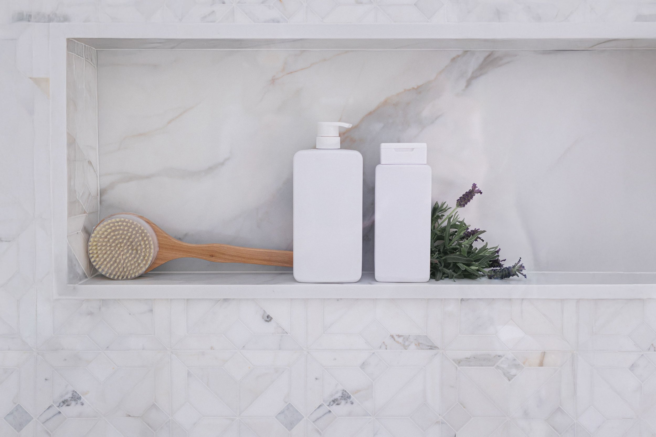 Timeless-meets-modern interiors in the Saddle Ridge Reimagined project by Melissa’s Designs.