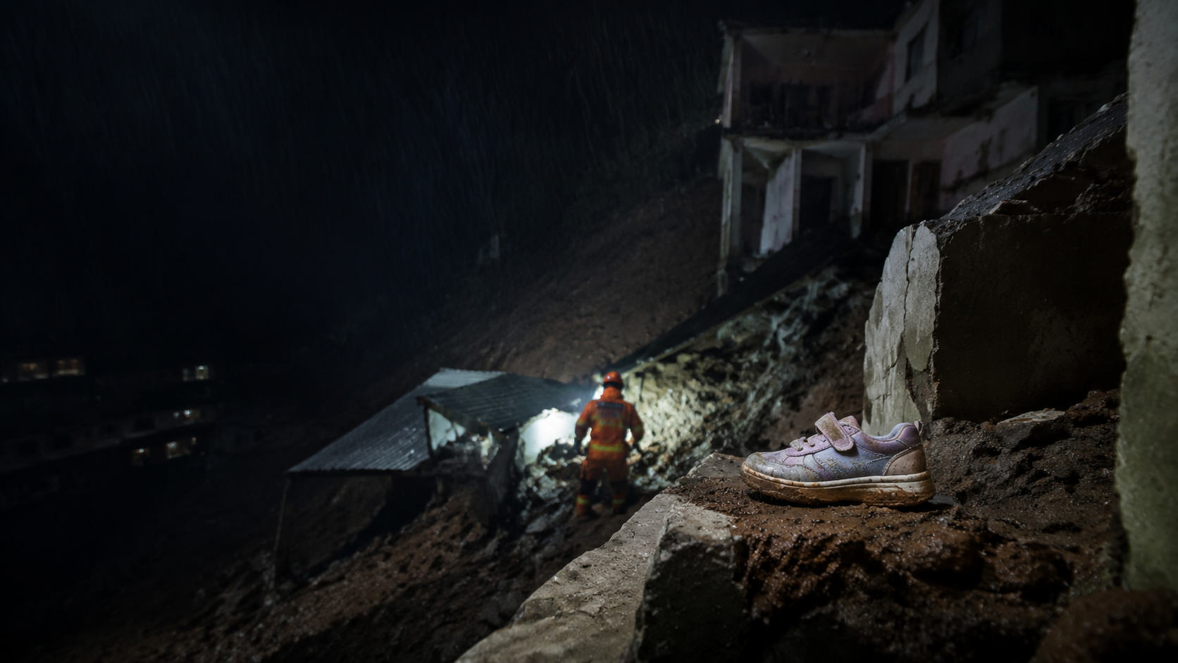 Mumbai Landslide Kills At Least Six As Homes Vanish Beneath Monsoon Rubble