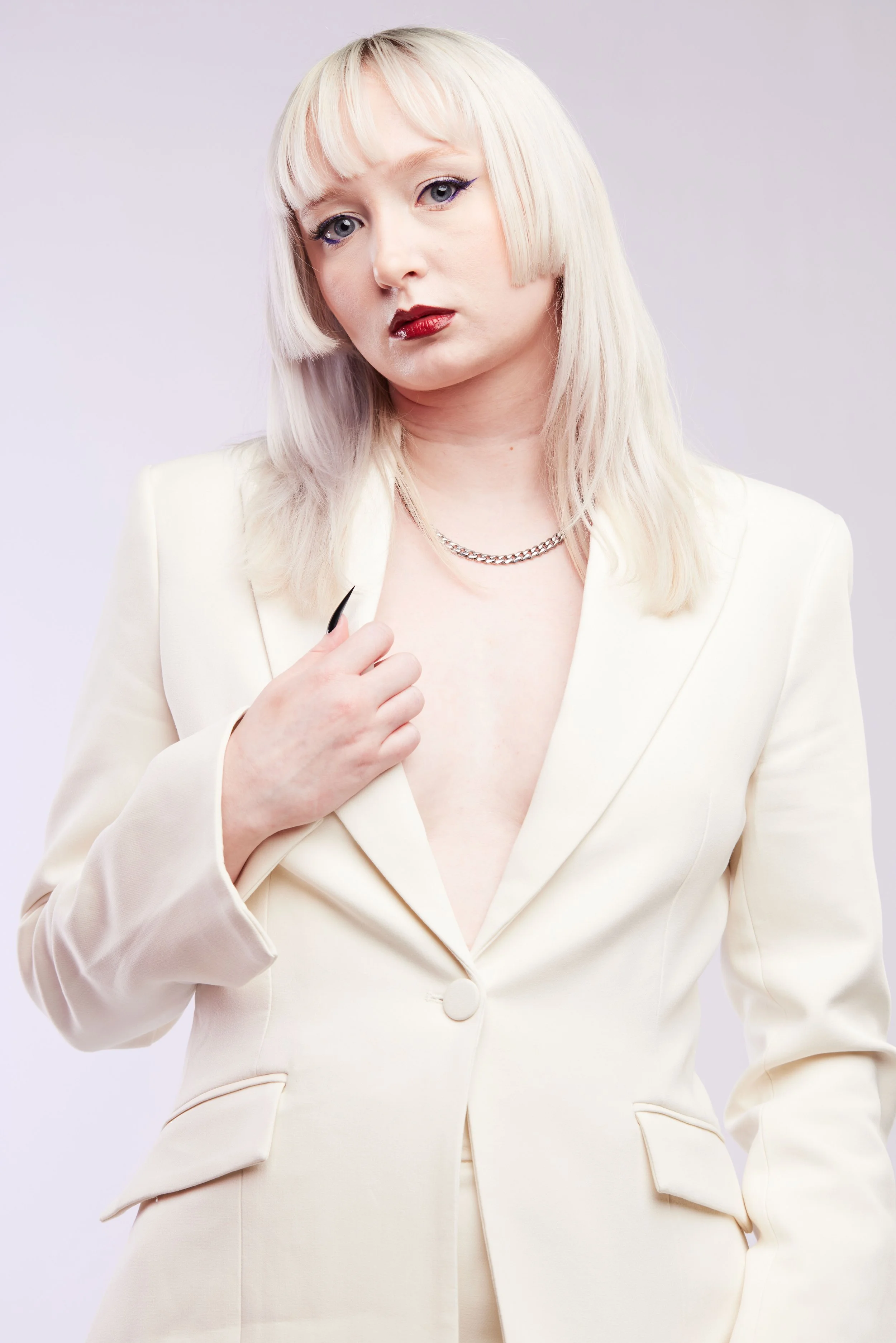 Photographer: Roberto Caruso
Model: Nikki Prosow
HMUA: Avery McAllister