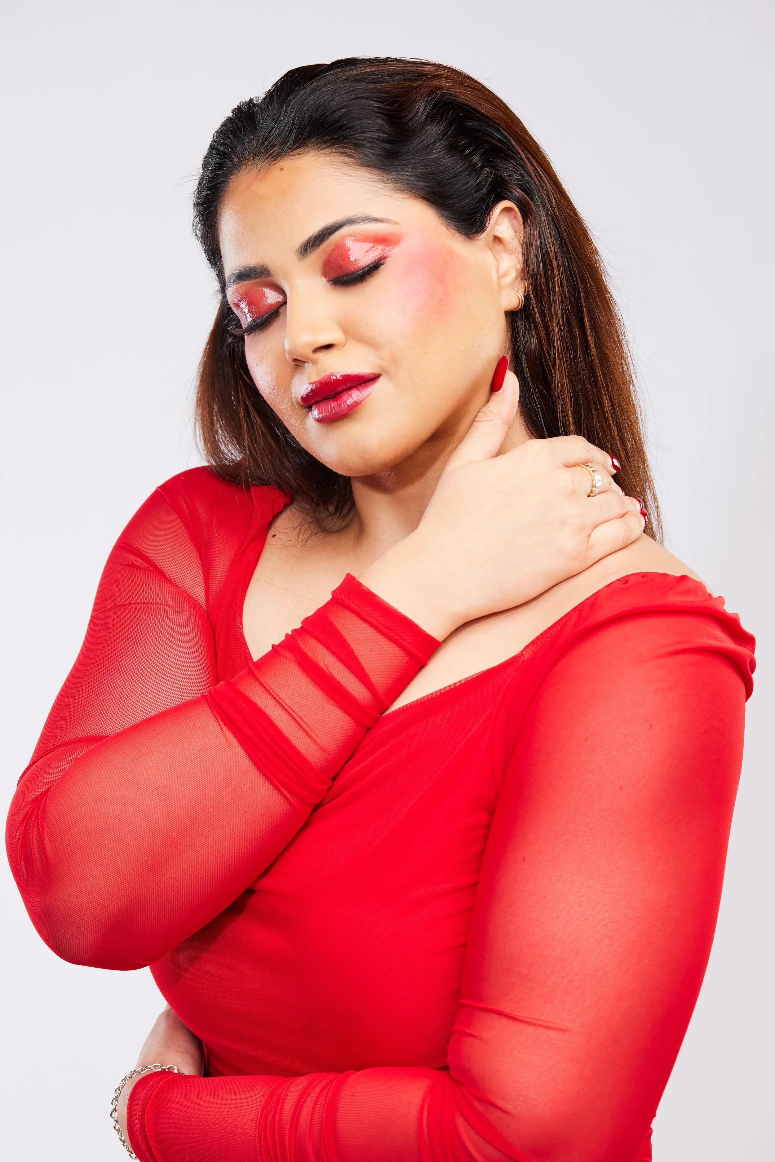 Photographer: Roberto Caruso
Model: Gurishq Kaur
HMUA: Avery McAllister