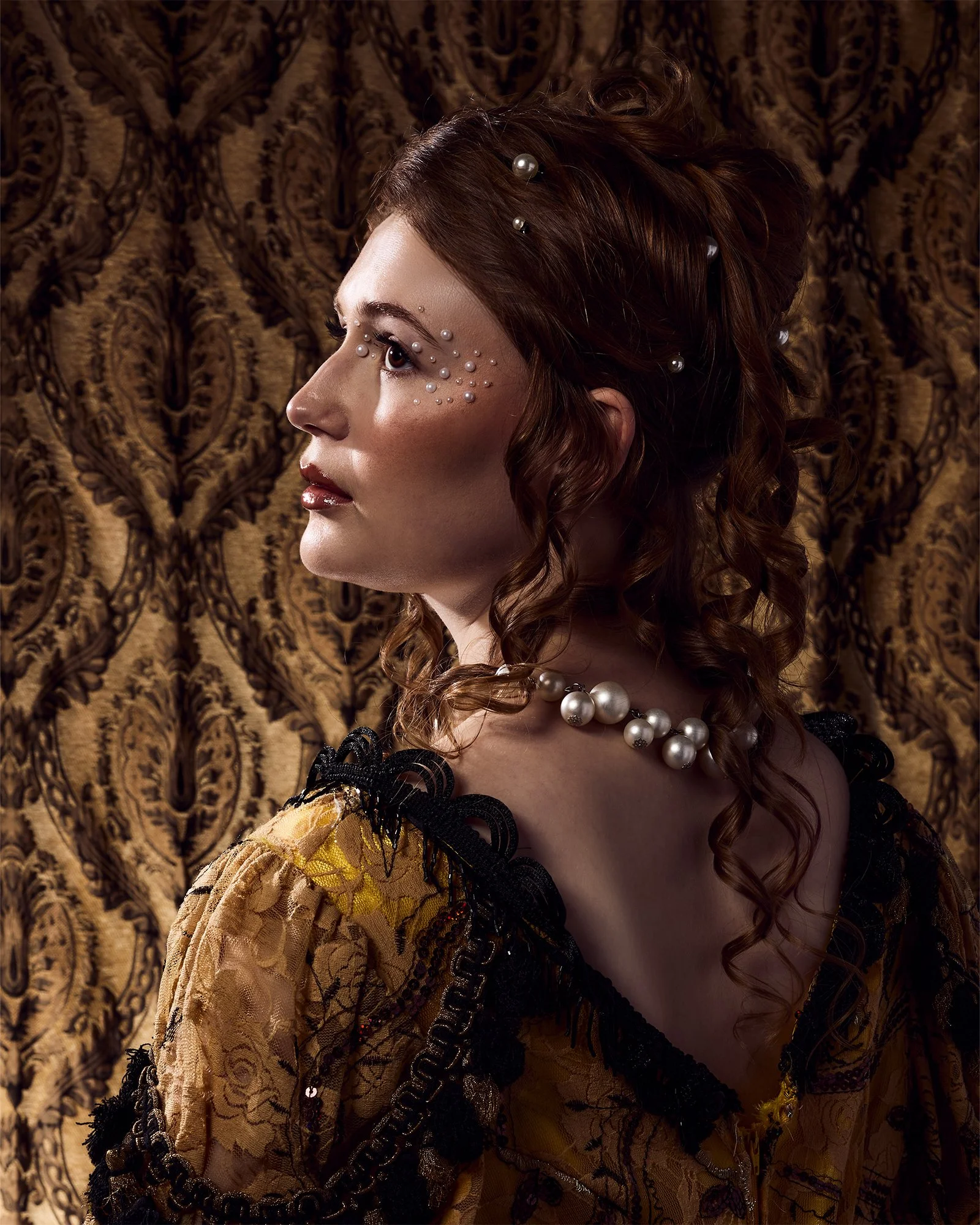 Photographer: Angelina Rose
Model: Alexa Thobo-Carlsen
Makeup: Gurishq Kaur
Hair: Avery McAllister