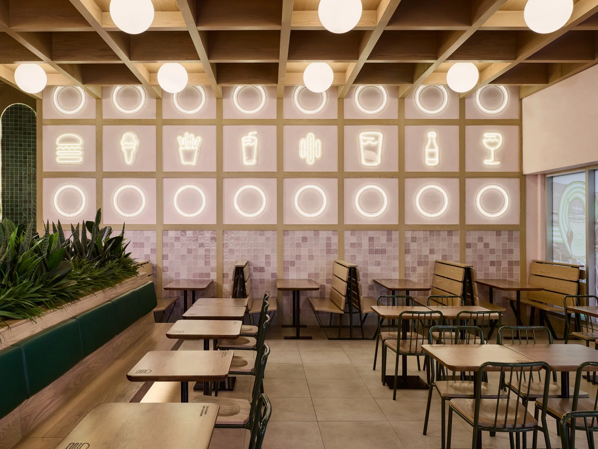 438-Carbon BG Shake Shack Toronto.jpg