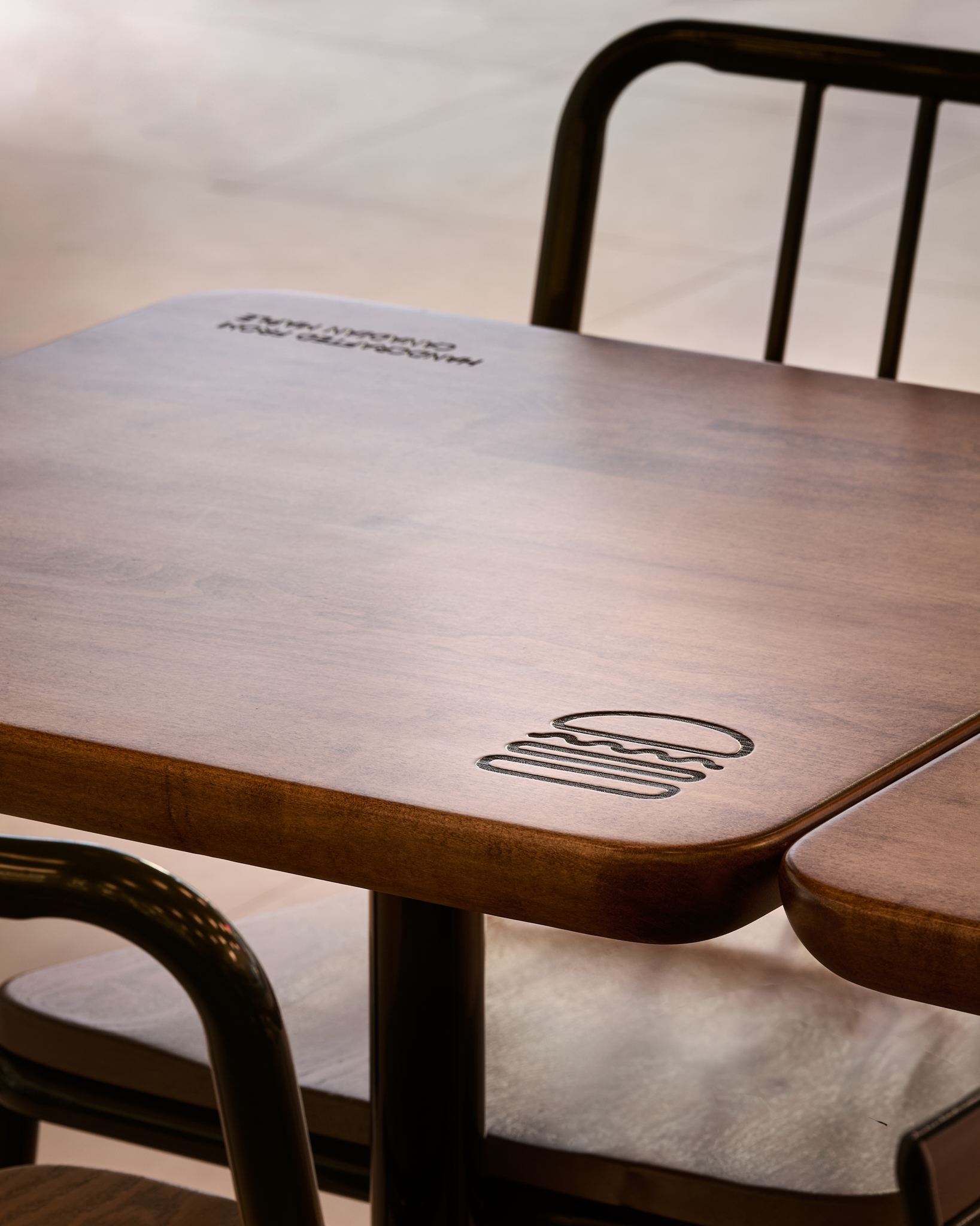 052-Carbon BG Shake Shack Toronto2.png