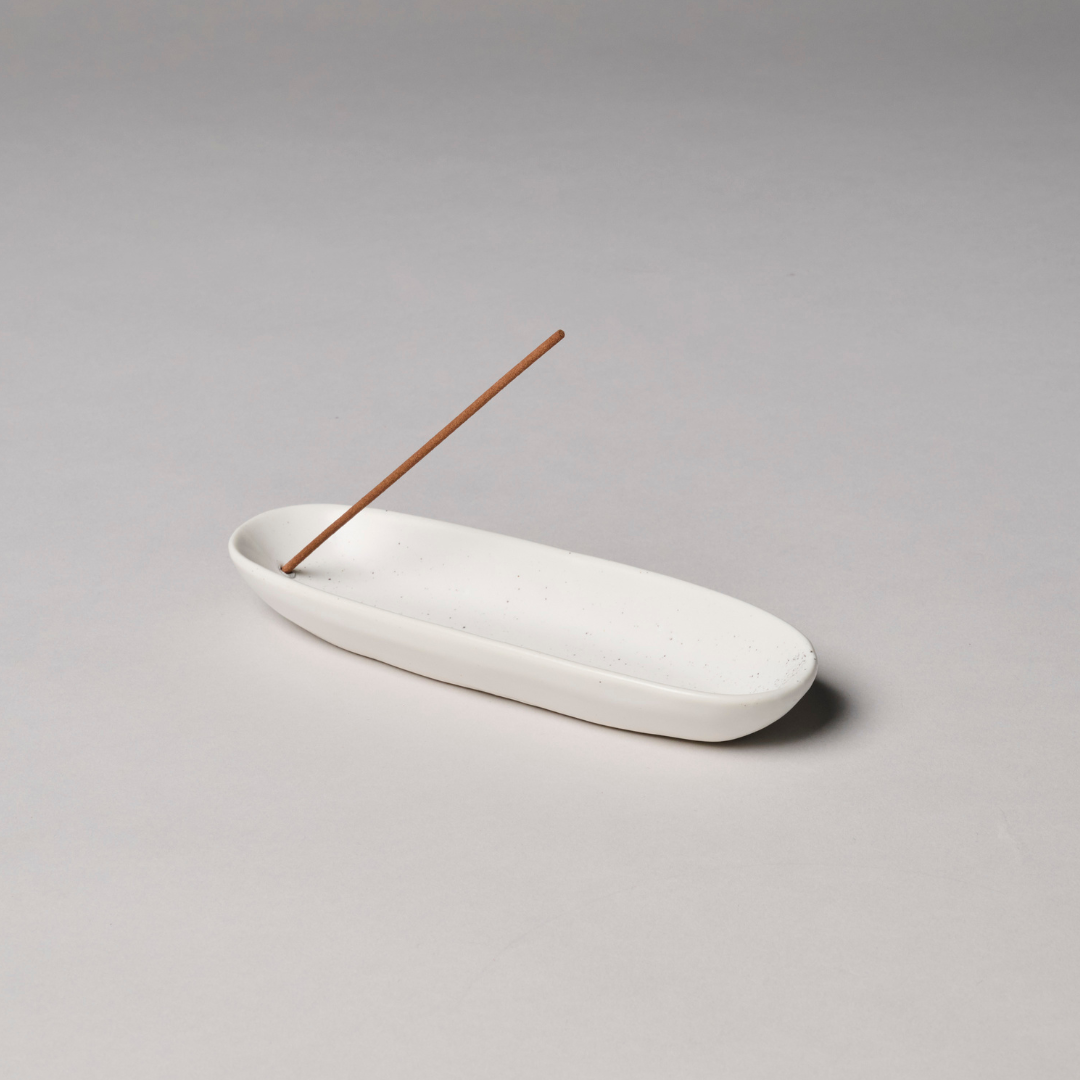 Collector Ceramic Holder - White 2.png