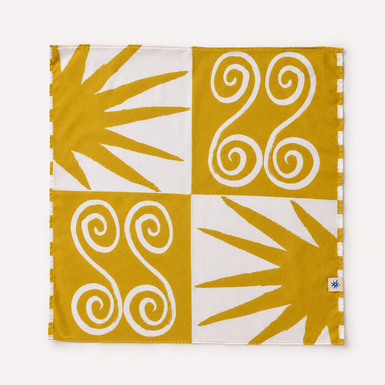 SSS_Scarf_Yellow_flatlay.png