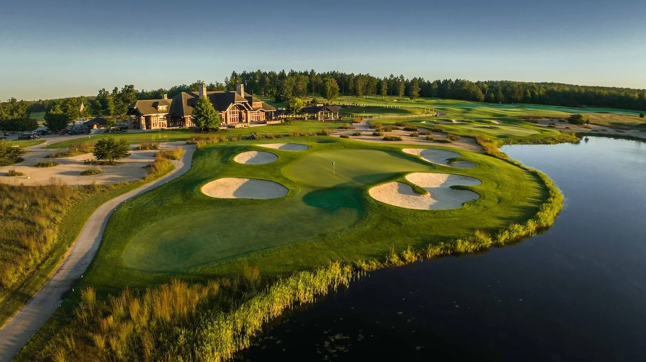 Forest Dunes clubhouse and golf facilities reflecting the resort's golf-focused atmosphere