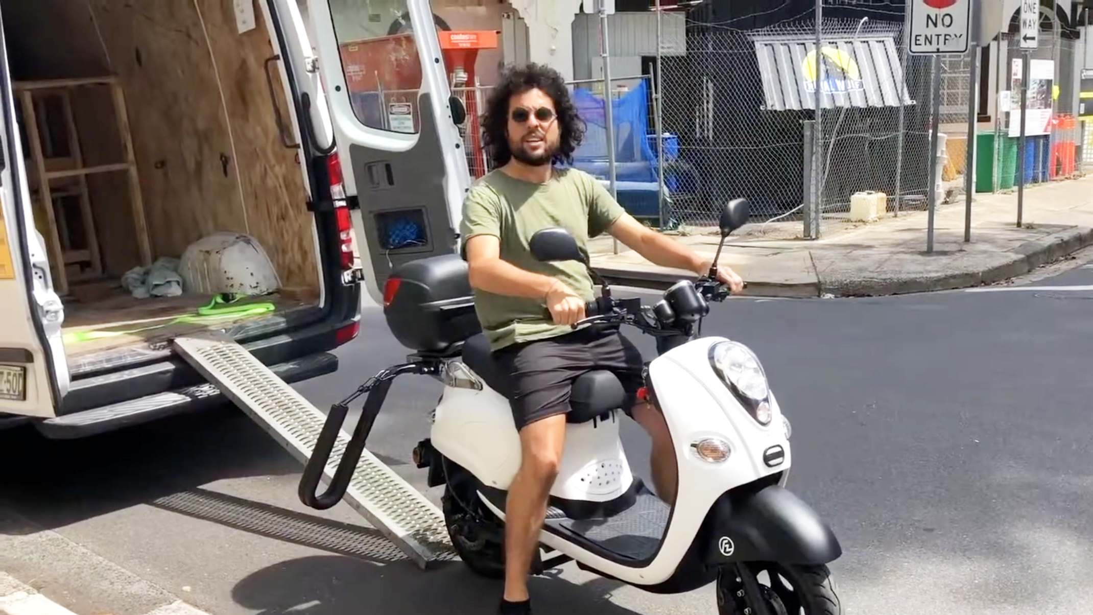 ELECTRIC SCOOTER DELIVERY VIDEO