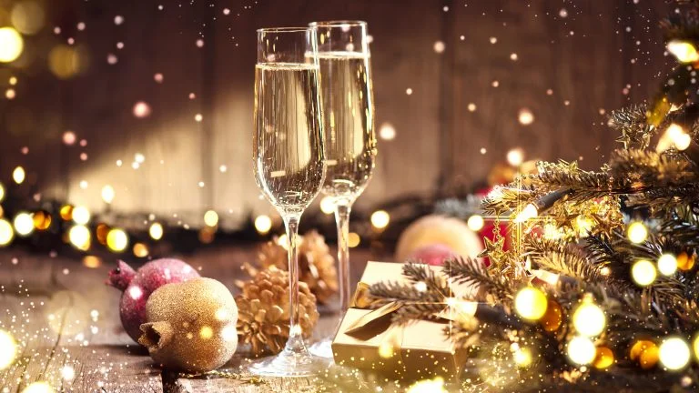 Happy Holidayz from Lifford Cannabis Solutions 🌲