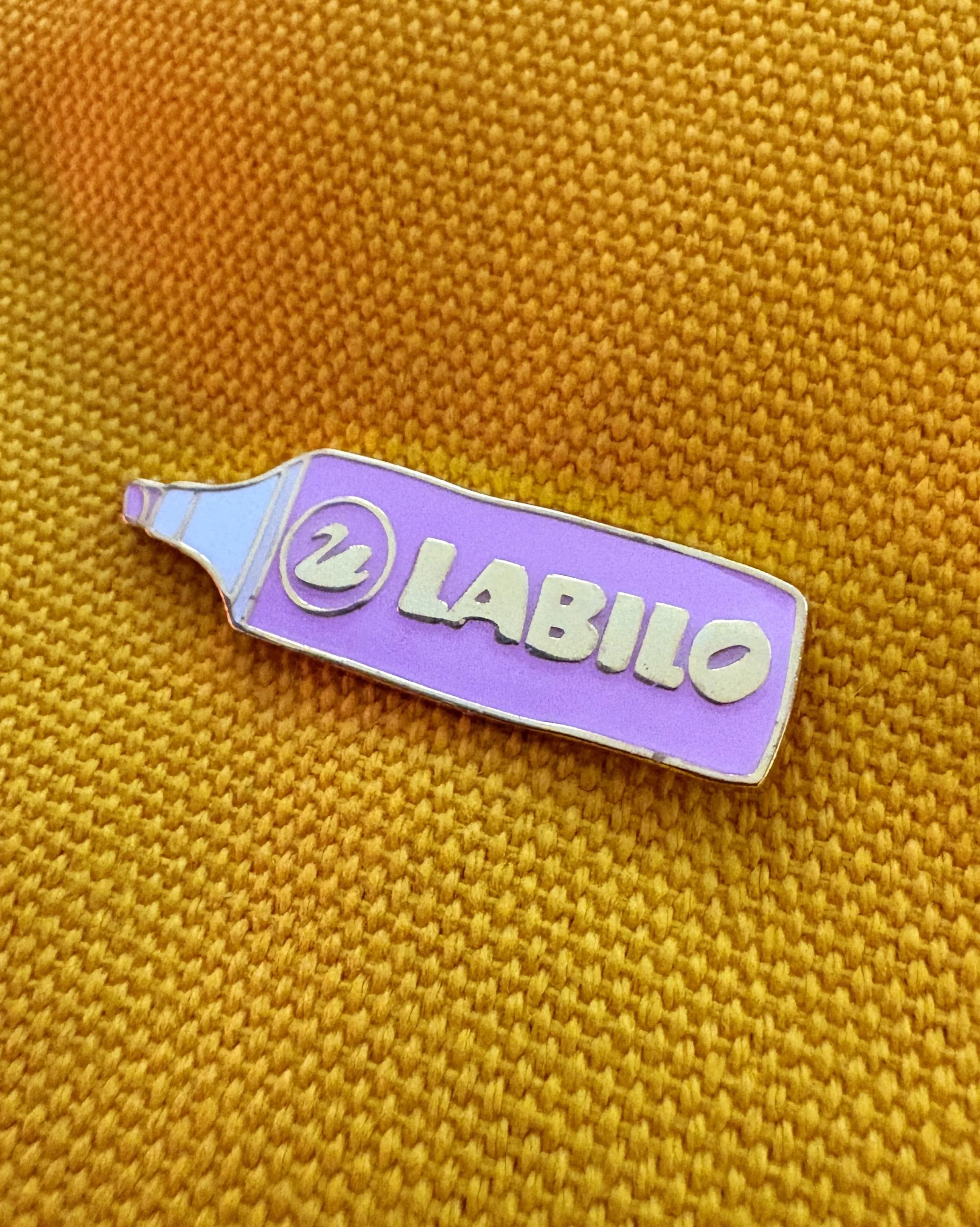 Labilo Pin