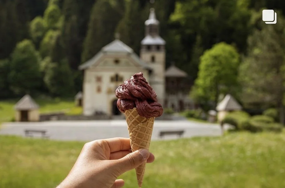 2F2567D9-937D-4D57-8015-0FC1D46E011A 3.jpg