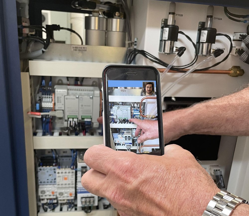 Virtual Visual Tech Support for lab gas generators has big benefits.