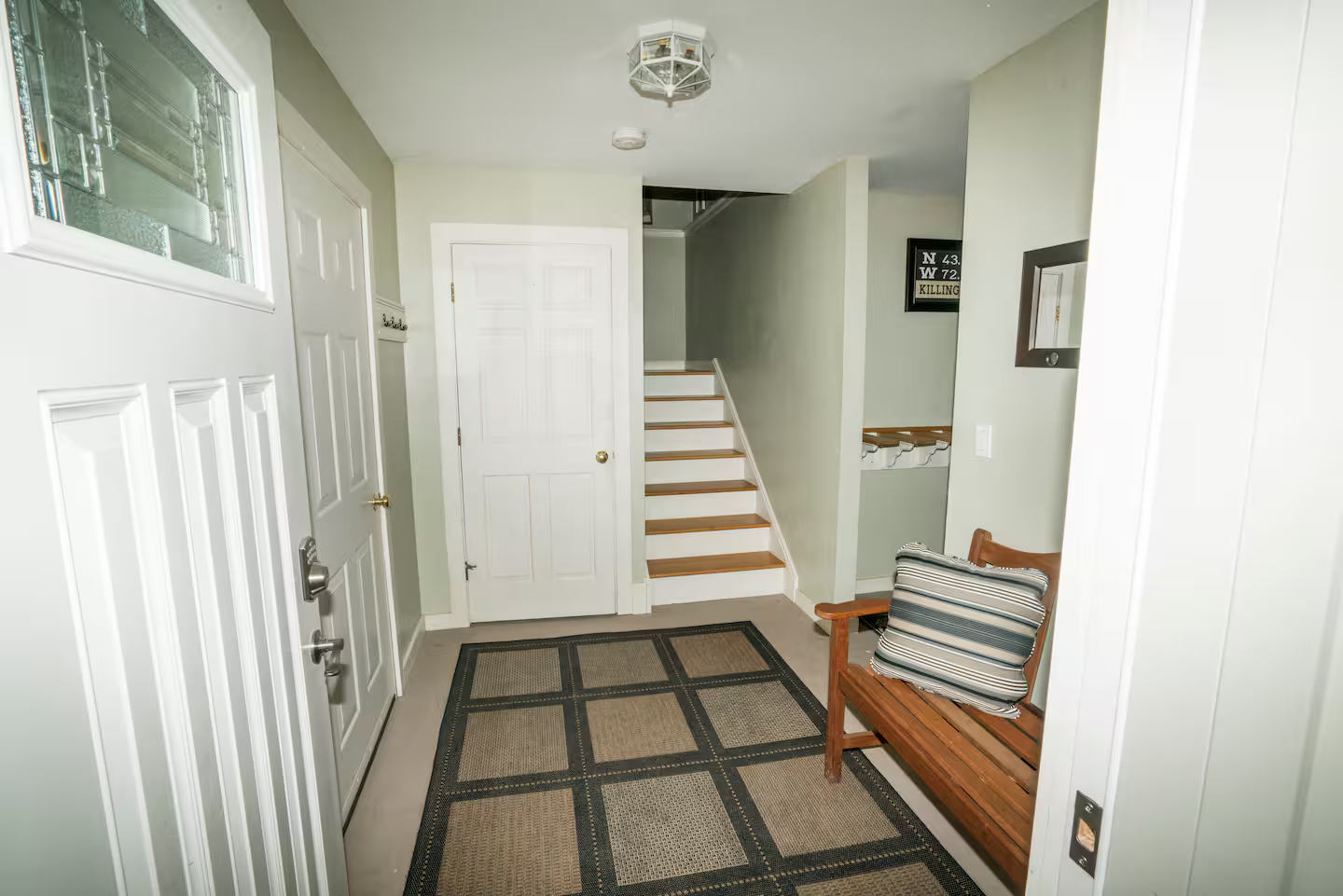 Spacious entryway perfect for storing mountain gear and outerwear.

Note: Main living area is only accessible via staircase.