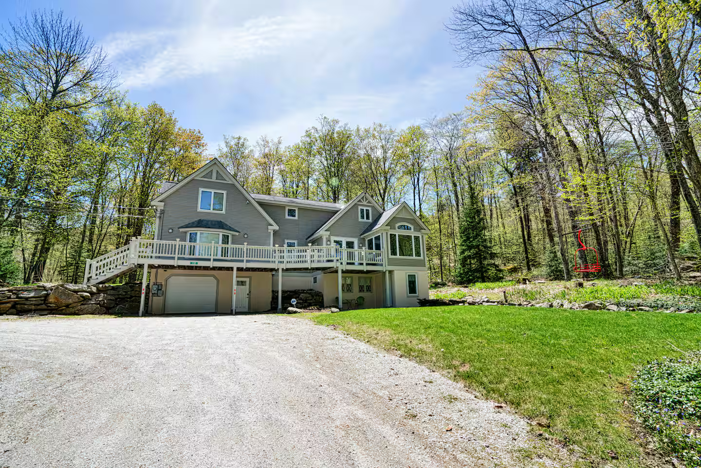 Ample Parking
Large driveway accommodates multiple vehicles for your entire group, with easy loading and unloading right at the entrance.