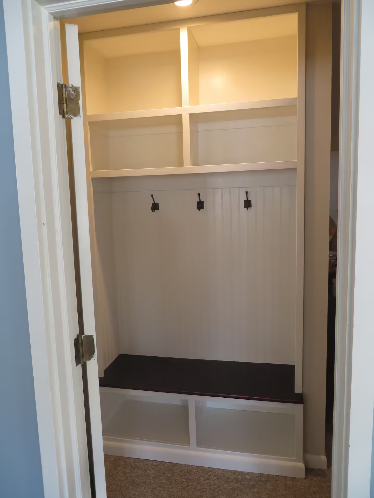 Bedroom 3 - Queen bed | Main floor | Private en-suite bathroom