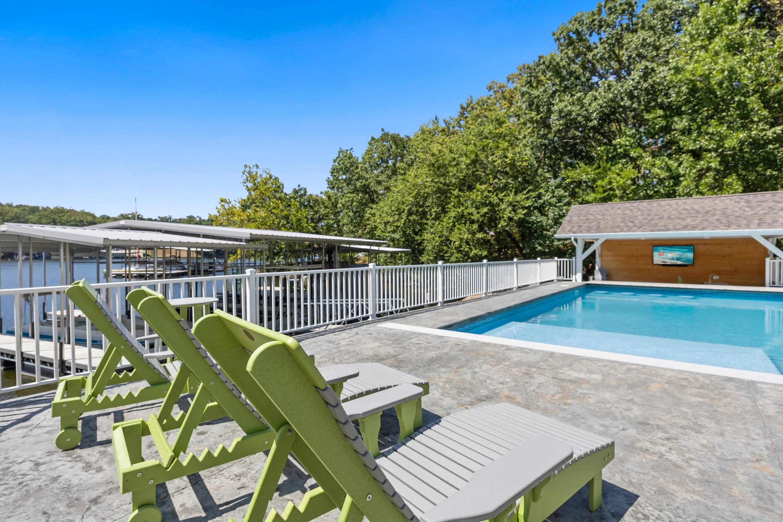 637 Shawnee Four Dr (75).jpg