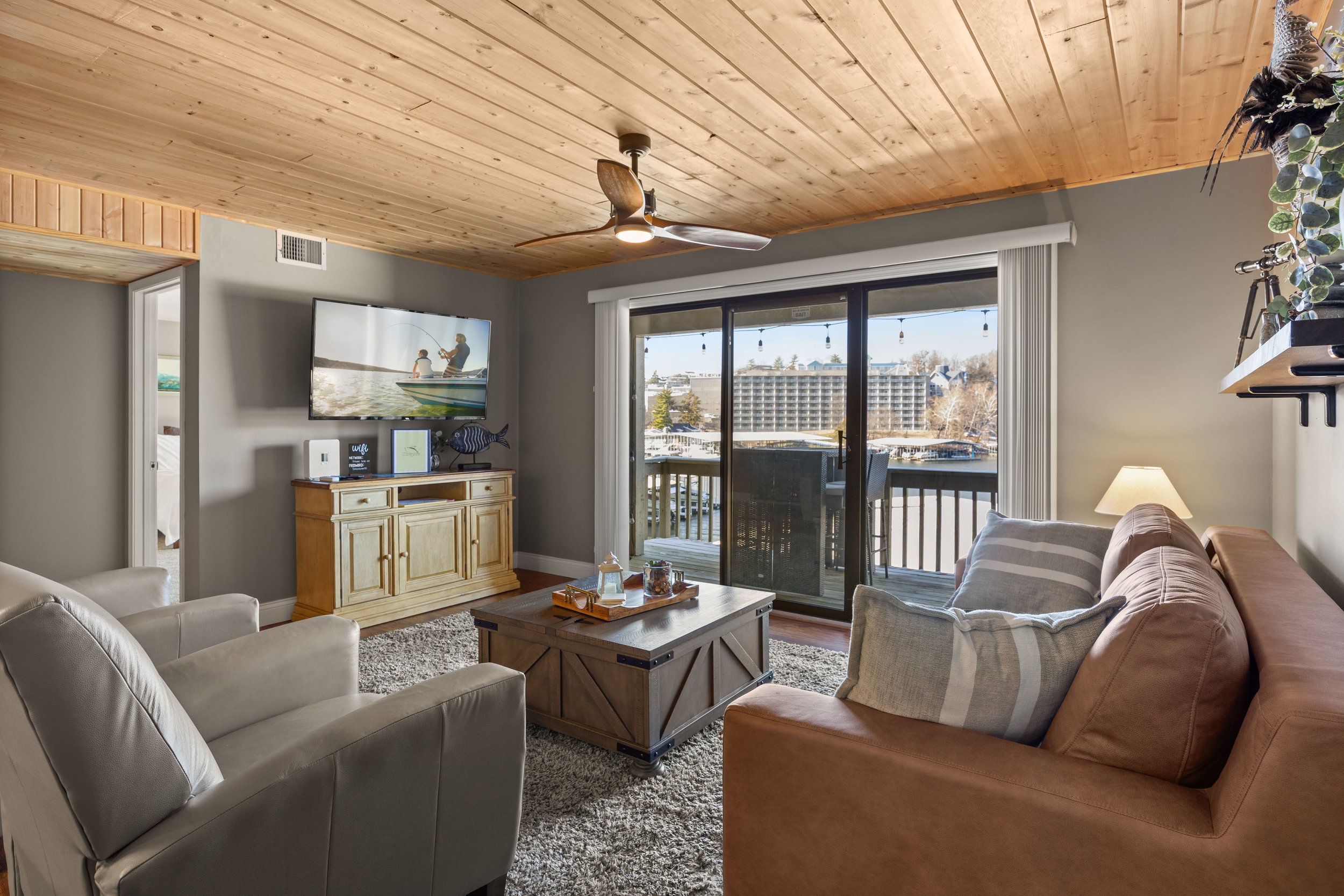 6570 Pelican Bay Dr #409 (14).jpg