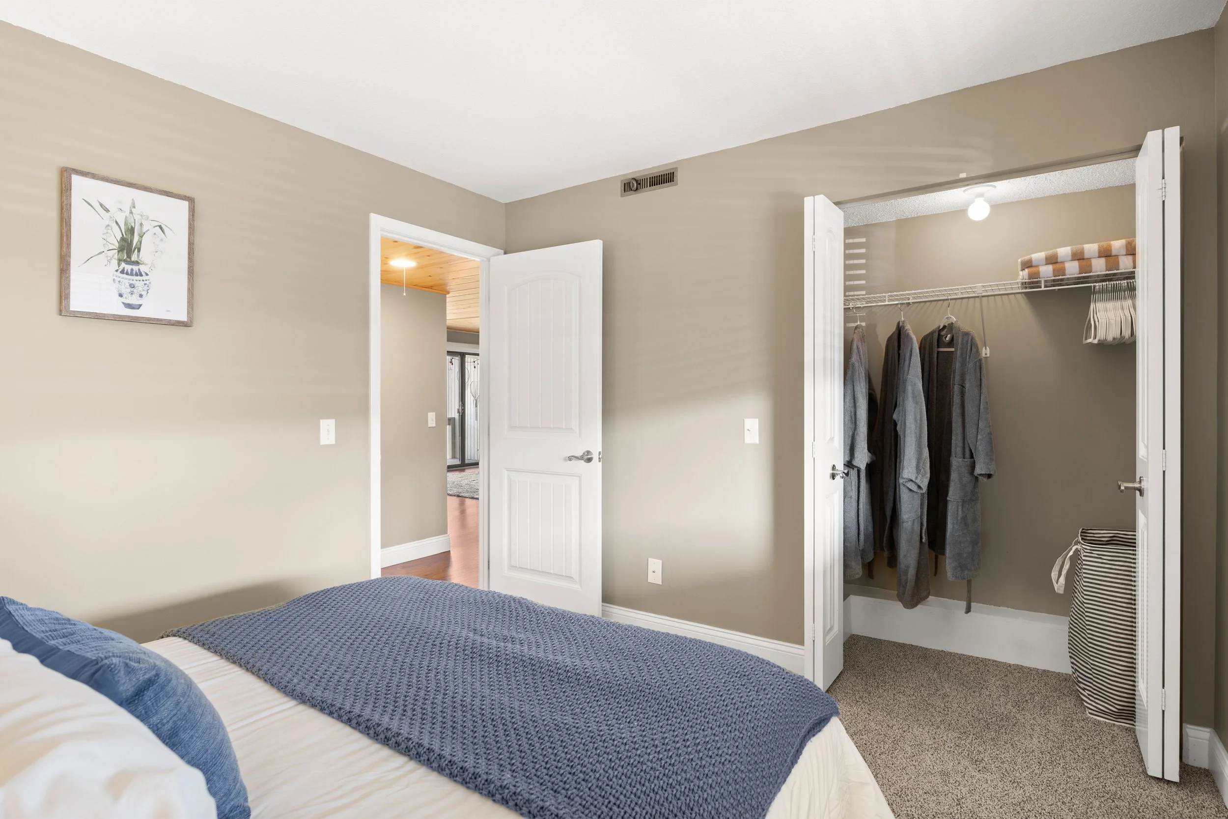 6570 Pelican Bay Dr #409 (30).jpg