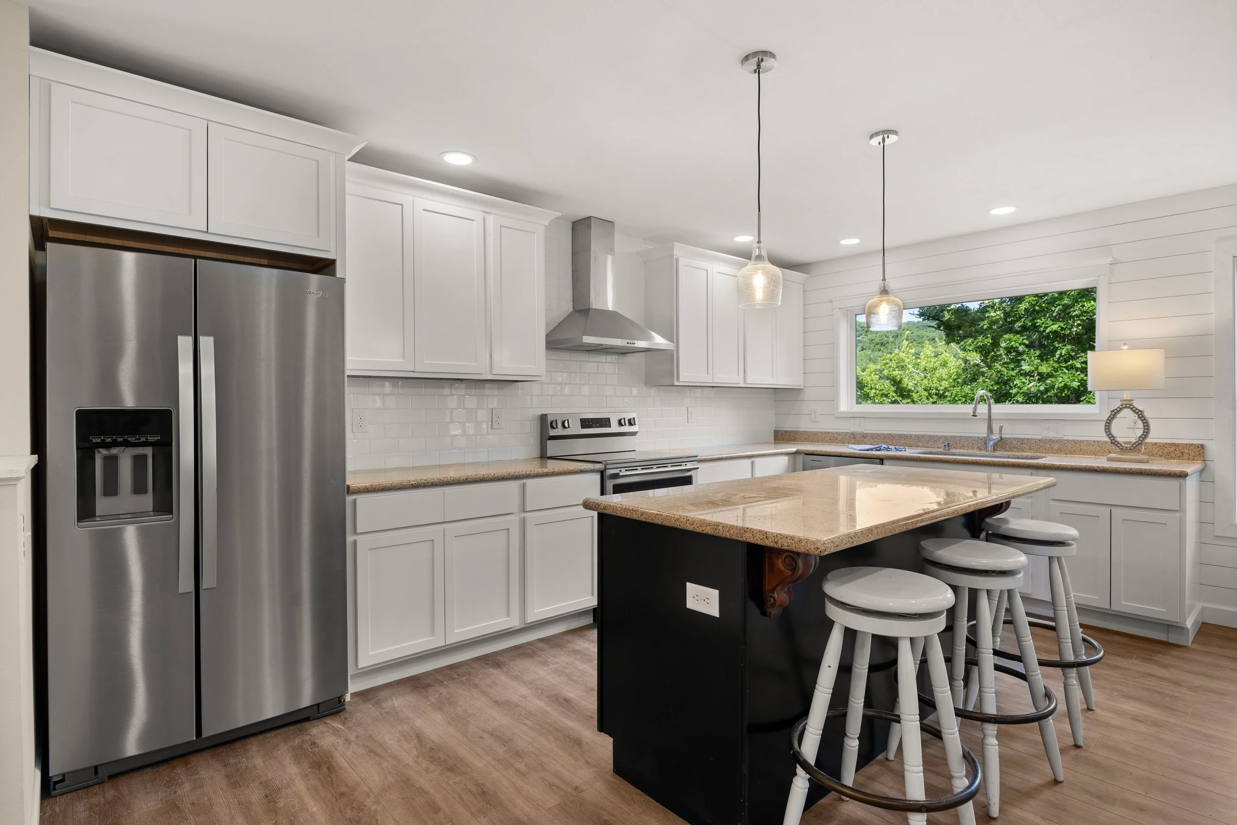 463 Lindsay Ln (5).jpg