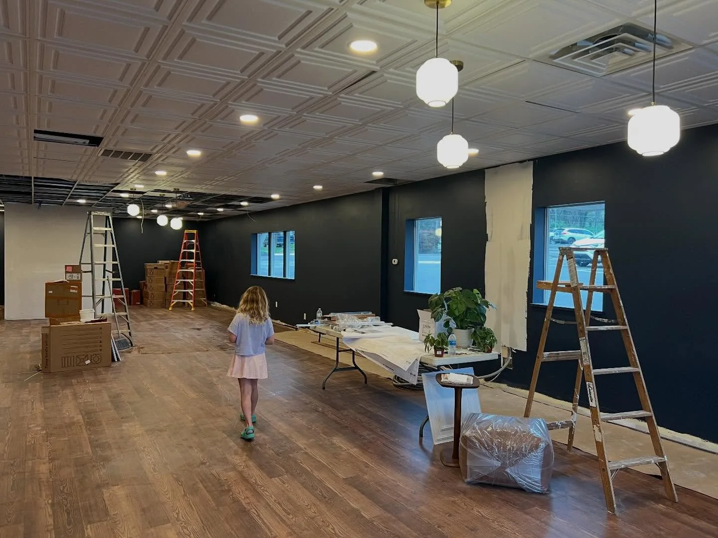 The Hive is making some serious progress: look at this beautiful space! 😍 

And just wait, it&rsquo;s only going to get better. After a slight delay, the bookshelves are on track to arrive next week! 

#thehivebookshop #indiebookstore #knoxville
