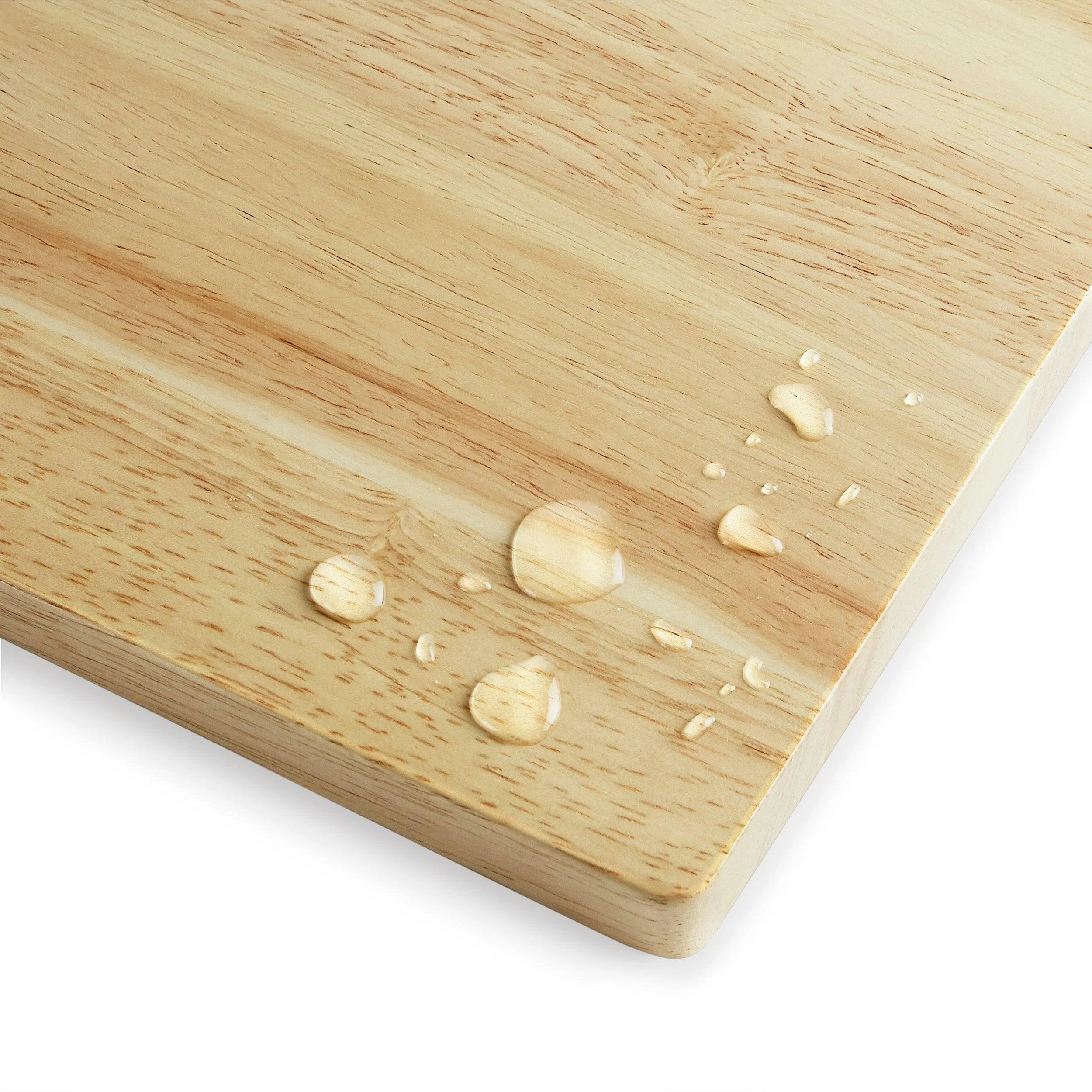 Rubberwood-Cutting-Board_Water_drops.jpg